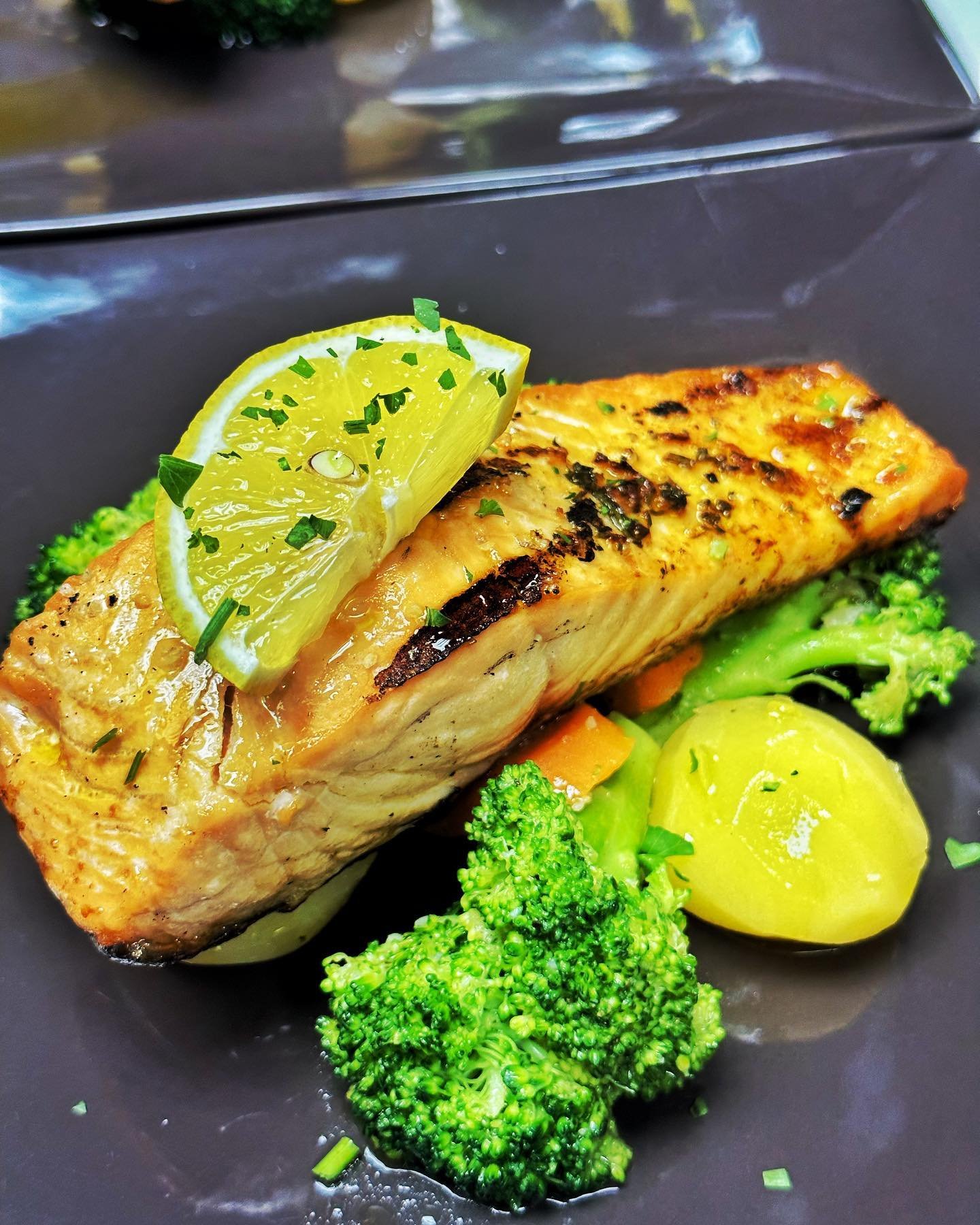 Lemon Herb Salmon with Steamed Veggies