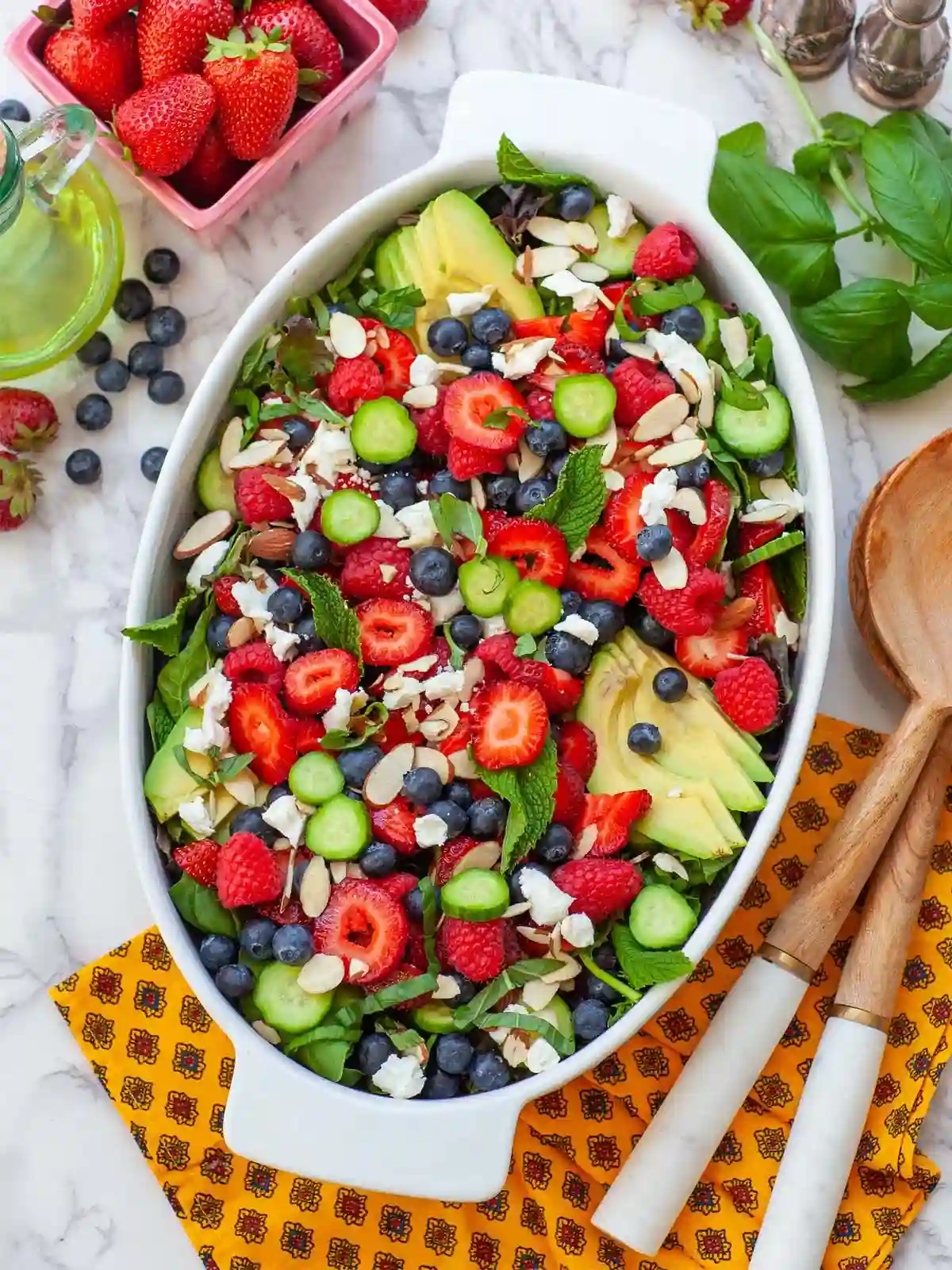 Easy-Mixed-Berry-Salad-Recipe