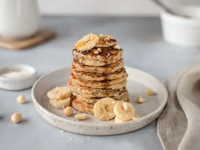 Banana Oat Pancakes