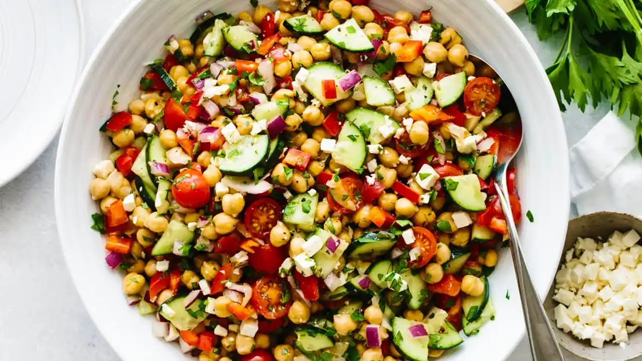 Mediterranean Chickpea Salad