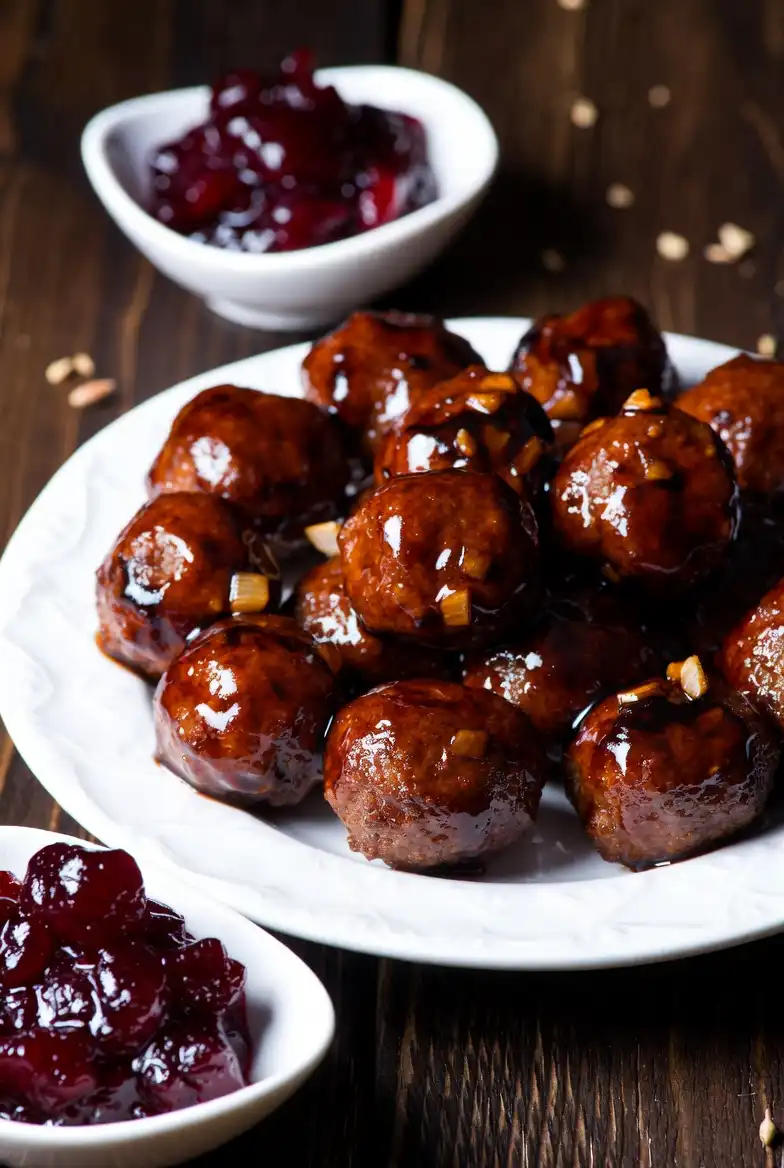 Glazed Cocktail Meatballs with Cranberry Sauce